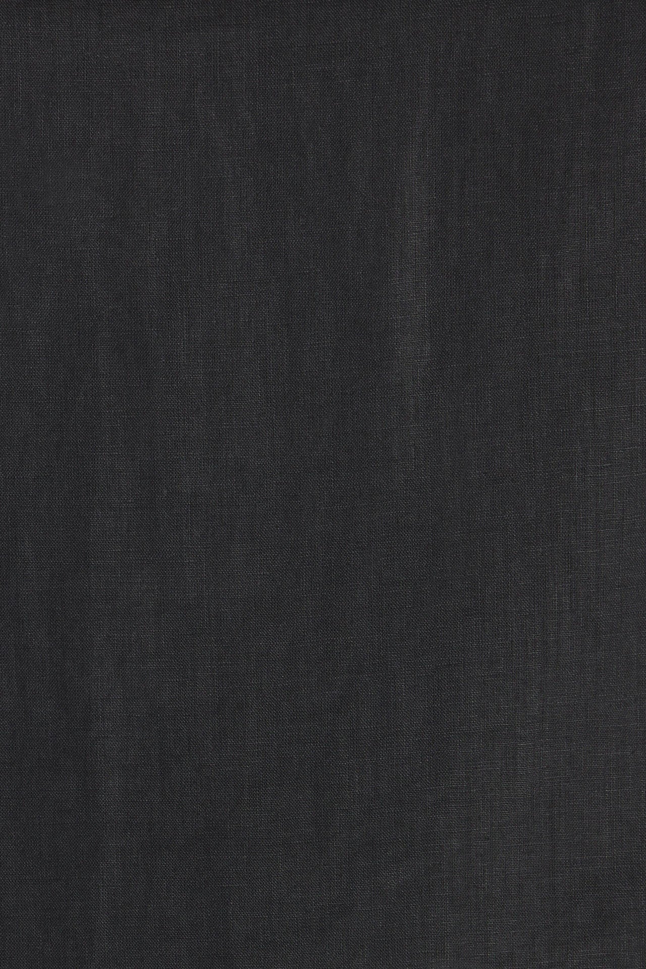 Everett Short Black Linen